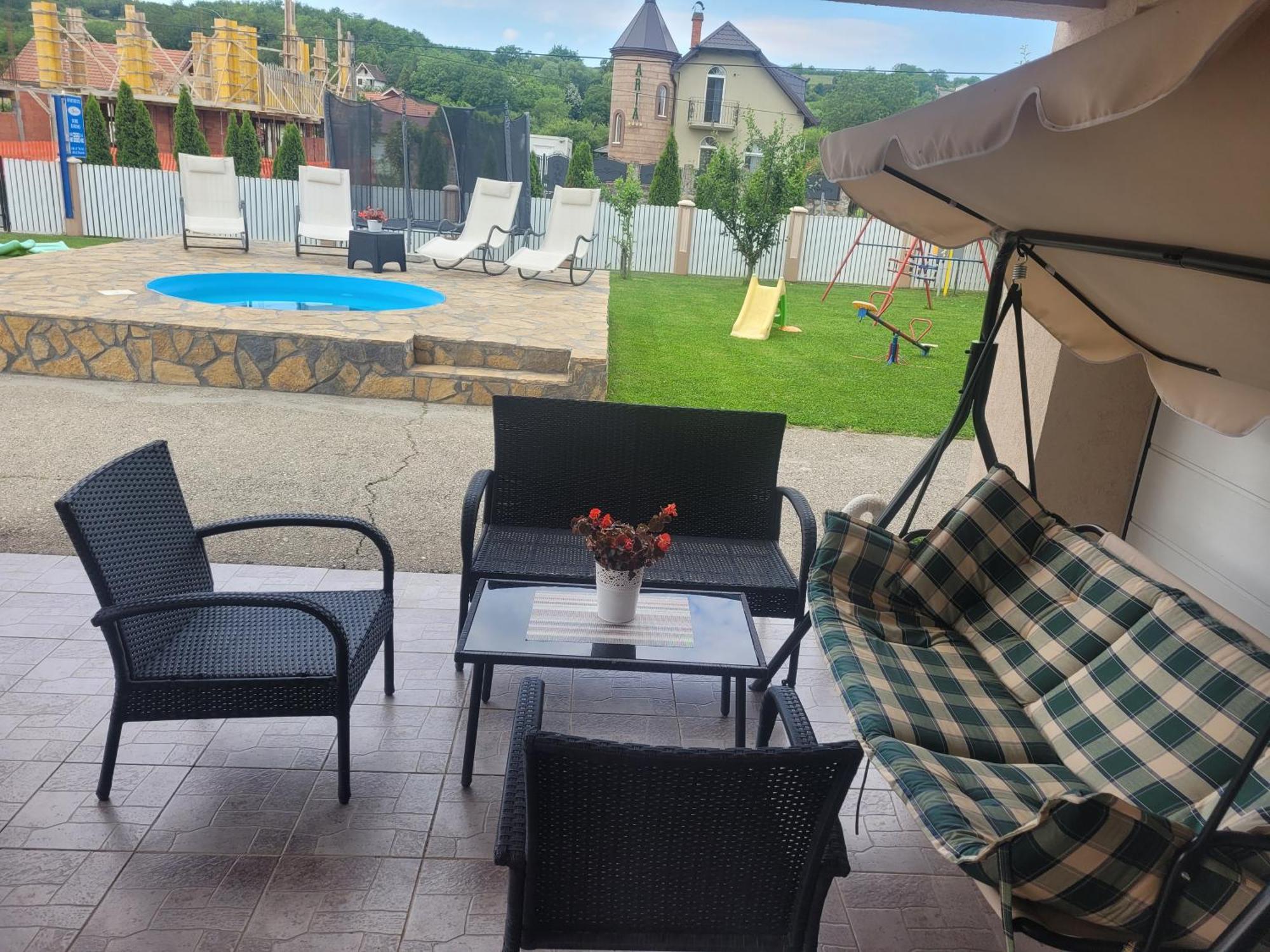 Apartmani Apolon Vrdnik Exteriér fotografie
