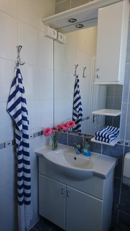 Apartmani Apolon Vrdnik Exteriér fotografie